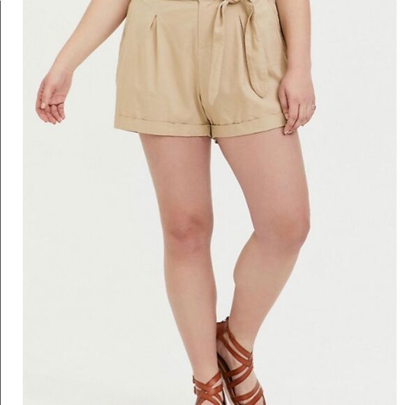 NWT SZ 10 Lined Tie Waist Linen Tan Shorts TORRID - Picture 4 of 13
